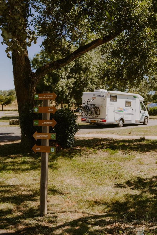 Camping Onlycamp Tours Val De Loire Сант-Авертан Екстериор снимка